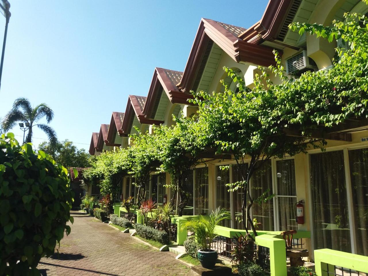 Covelandia Du Labrador Beach Resort Alaminos Exterior photo